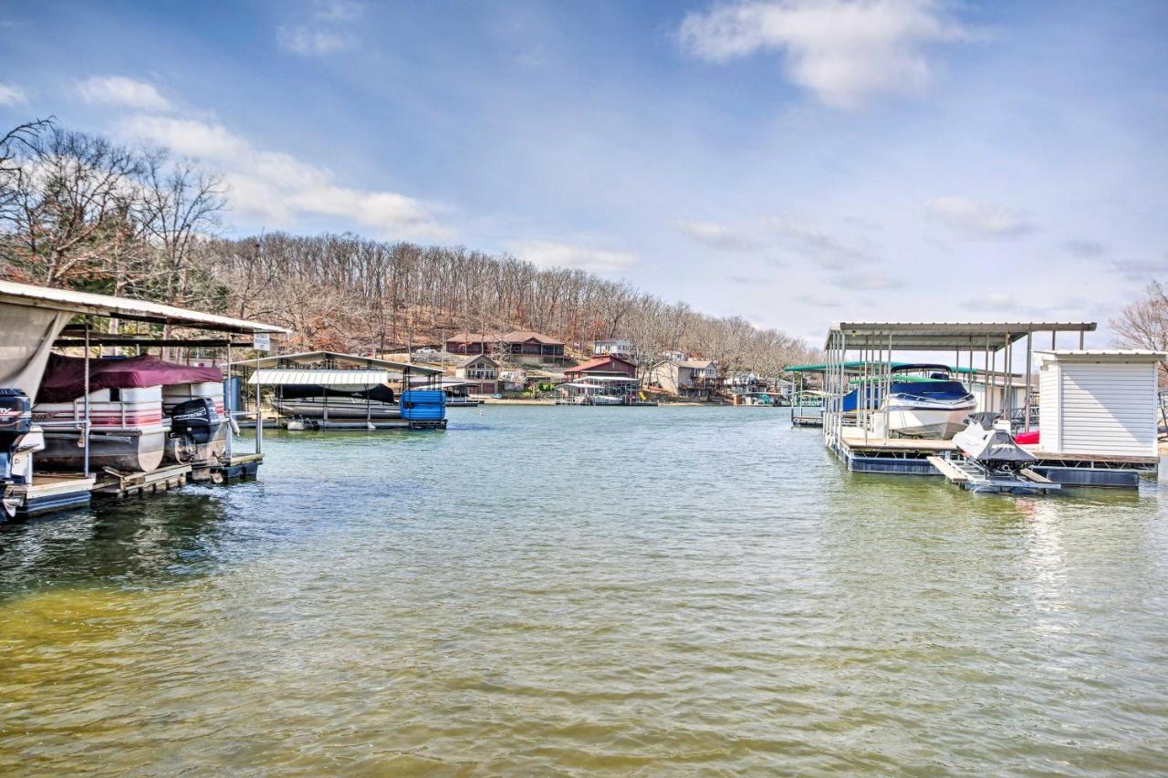Lakefront Rocky Mount Home With Dock And Fire Pit المظهر الخارجي الصورة