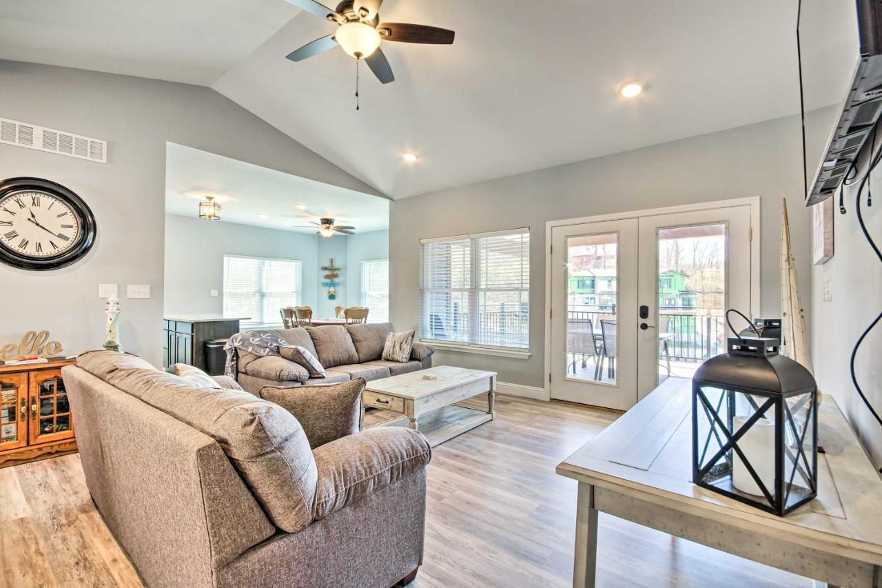 Lakefront Rocky Mount Home With Dock And Fire Pit المظهر الخارجي الصورة
